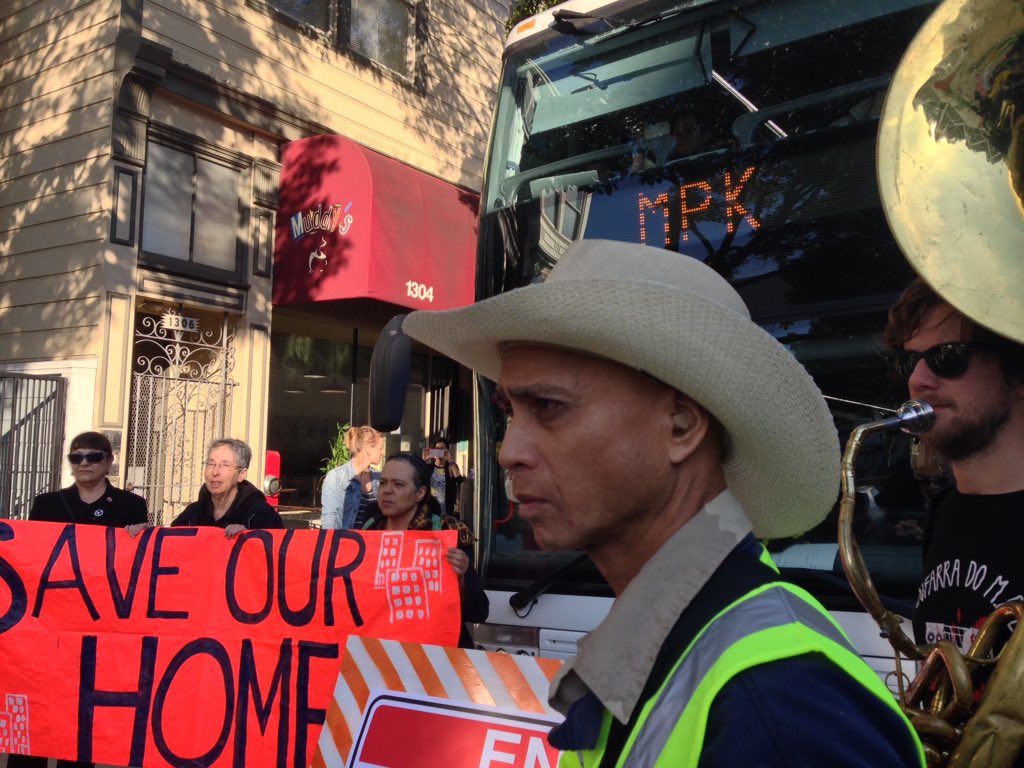 antievictionmap's tweet photo. Hearing today on the #Googlebus at 3pm #reclaimsf #last3percent https://t.co/hrV8i9YghY https://t.co/UOieGhsqrZ