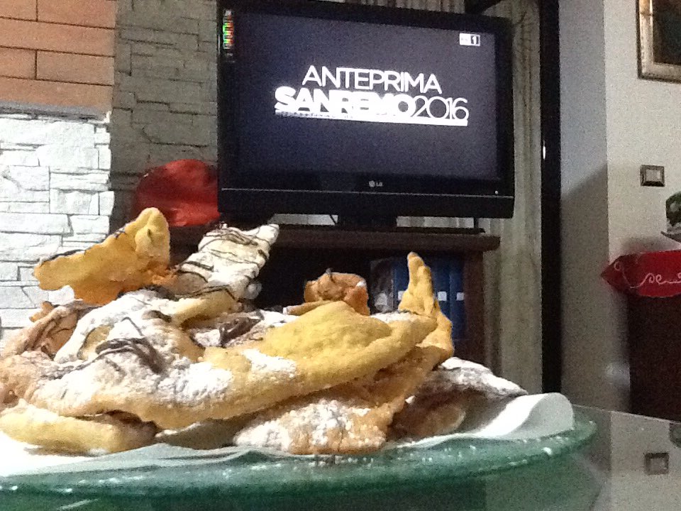 donato_e's tweet photo. #sanremo2016 siamo pronti!! https://t.co/kSXWbnjxOA