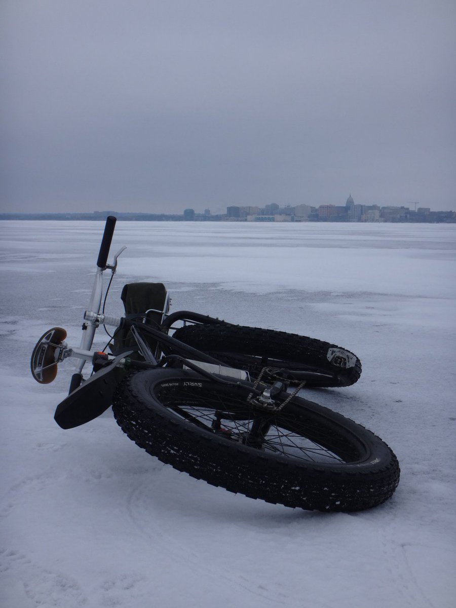 svw's tweet photo. Fat and Icy https://t.co/Dc1NTPy7Ia https://t.co/9D8VnnFjwQ