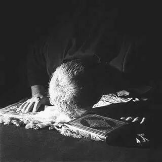 iraq555_i's tweet photo. مُريحہ هيَ شكَاوي السّجود🙏
 حينمَا نعلمْ انّ عَلام الغيُوب😔
 لنْ يرّدها خائبَہ !🙏
… 
#يالله
.
.
@Sy__Krt https://t.co/IJoI3PjNI0
