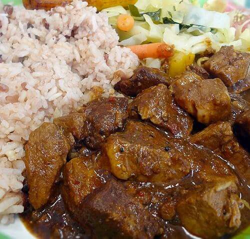 bellosbar's tweet photo. Stewed Pork &amp; Beans available today @bellosbar Bello's Bar &amp; Grill in Portmore. Best Local Dishes in Jamaica! https://t.co/v4OdoZ3DjJ