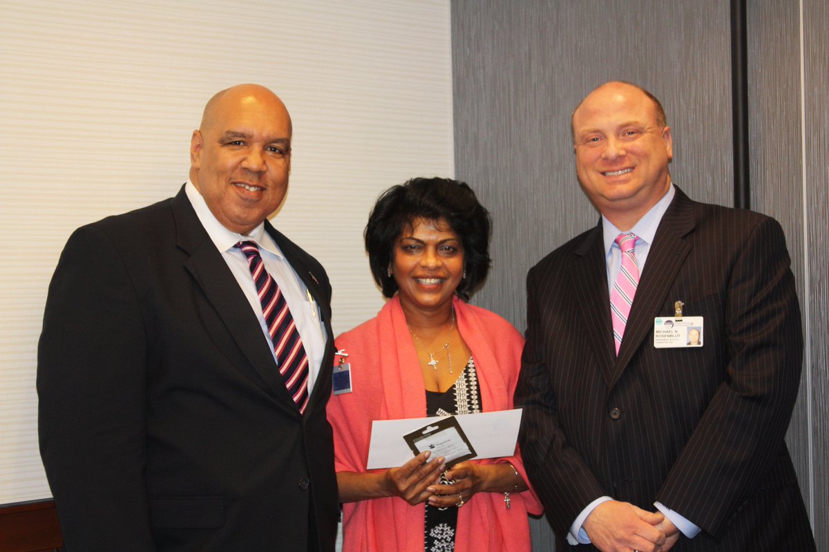 ParkerInstitute's tweet photo. Janett Mohabir received the February 2016 President's Award for Excellence at Parker! https://t.co/cp6FHlHnpC