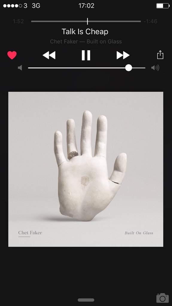 ross11ross's tweet photo. "I wanna make u move with confidence, I wanna be with you alone"
#commutemusic #chetfaker #builtonglass https://t.co/o2sdZhPxLT