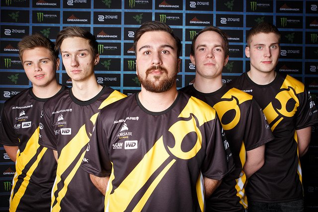 Luno cs go. Team dignitas. Дигнитас игроки. Игроки команды dignitas. Team dignitas по CS:go.