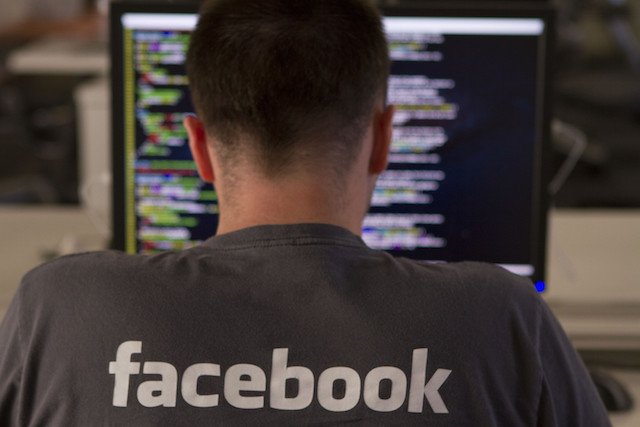 motherboard's tweet photo. India bans Facebook's free internet service because it violates net neutrality
https://t.co/3MqQ1OHRsI https://t.co/fvjepm5eKX