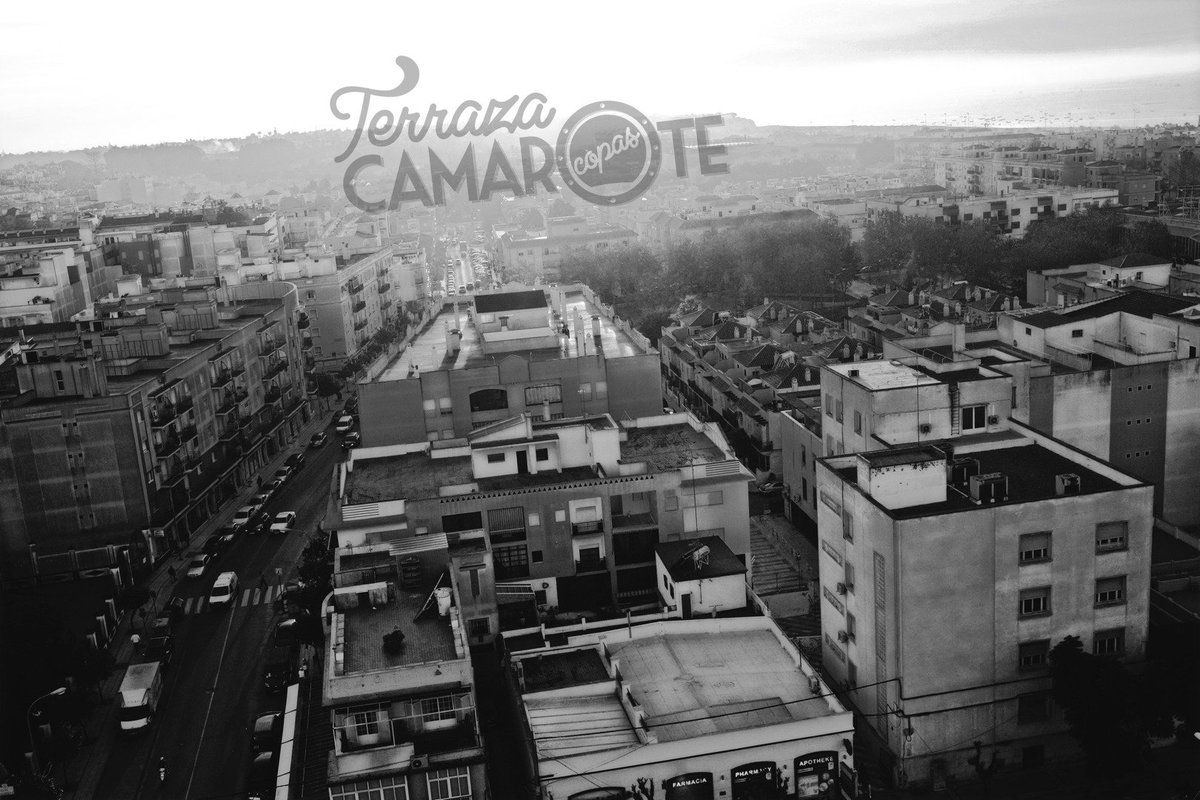 PuestasDeSol's tweet photo. #Sanlúcar al blanco y negro :-) https://t.co/CZxs9GWiu1