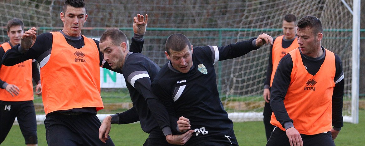 NKIstra1961's tweet image. #ZelenoŽuti krenuli s pripremama za @nkosijek , u trening se vratili #Tomić i #Pamić - bit.ly/1O1wu29