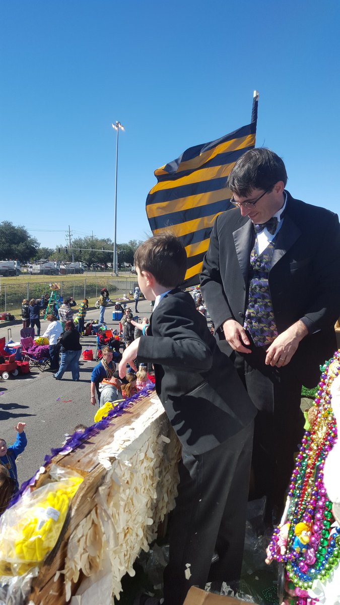 Krewe of Jefferson (@krewejefferson) on Twitter photo 