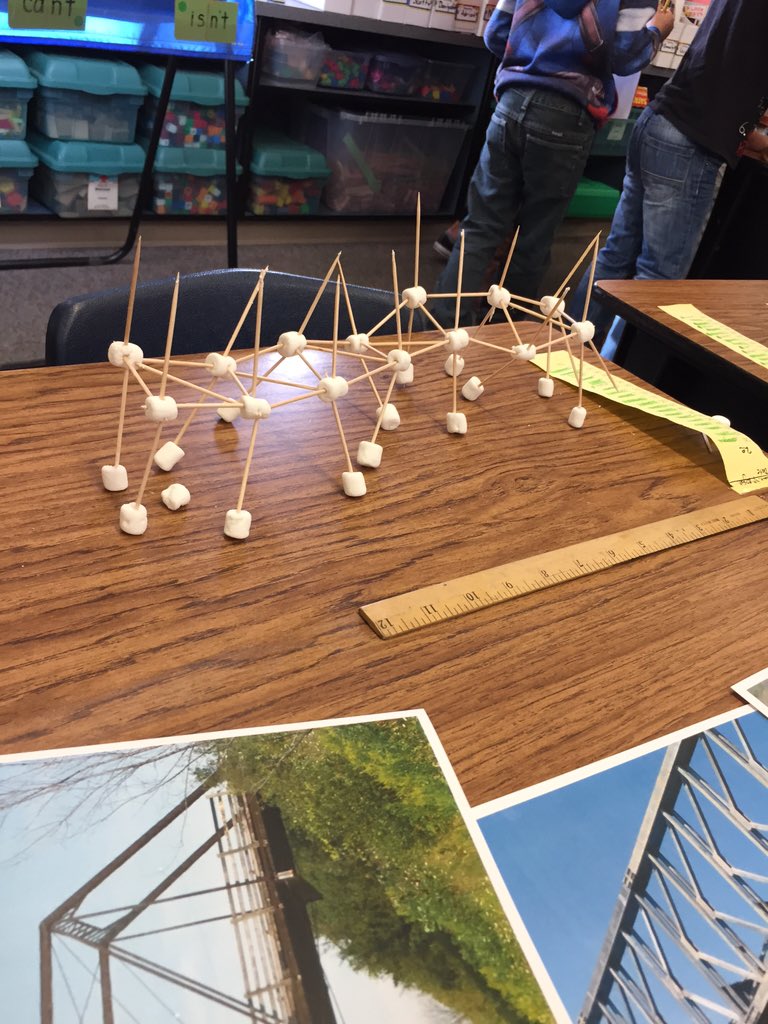 SRCSmaketheway's tweet image. Building Bridges maker challenge. #srmtw #maketheway