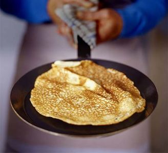 Happy #PancakeDay - we're attempting perfect pancakes later 
bit.ly/1geXzlz
#LemonAndSugar or #Nutella ?