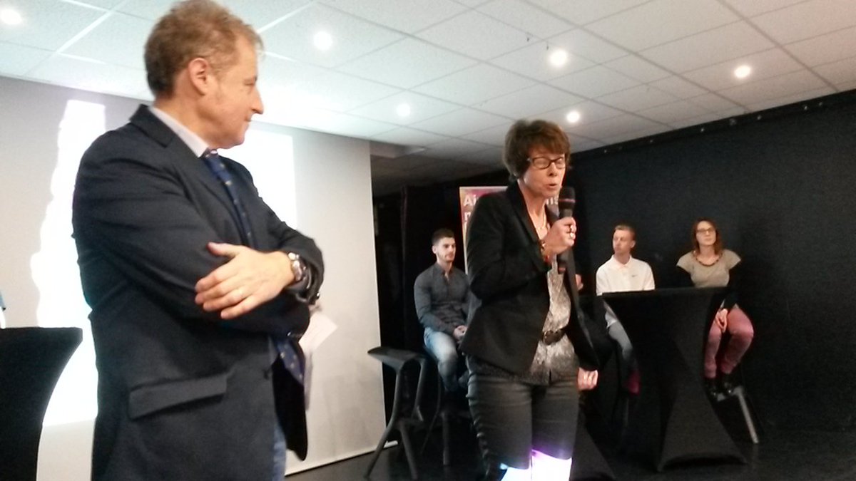 Departement_AIN's tweet image. Martine Tabouret débute la 7e table d'orientation Ain formations métiers #AFM01 @ArtisanatFR @ChambAgri01 @CCI_Ain