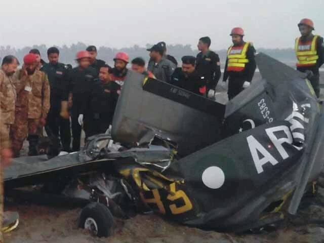 A_MateenAnsari's tweet photo. Really Touched By the news of Plane Crash of Army in which 2 x Young Soldiers Died with Dignity
#Salamarmy https://t.co/CR59h2UVYH