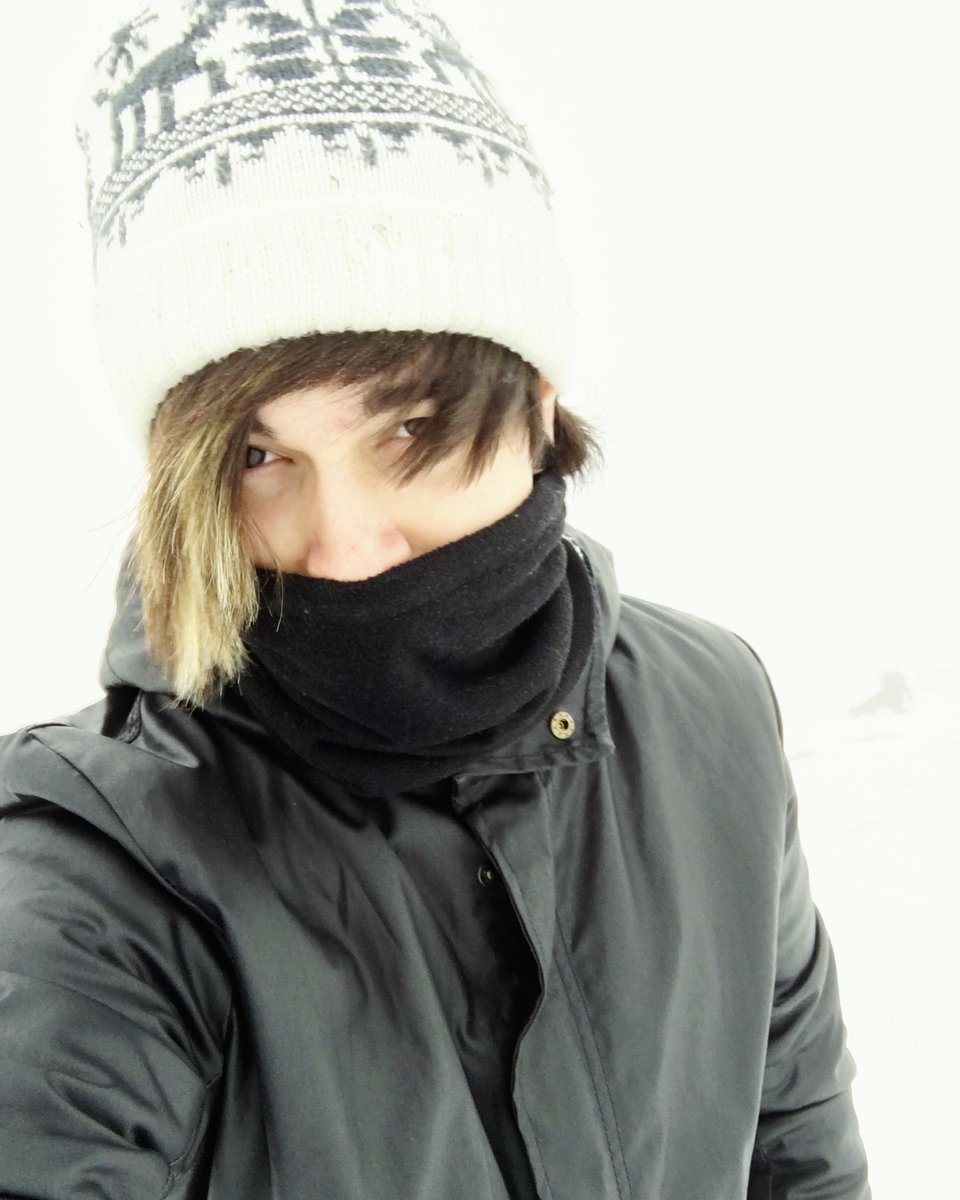 young_xrick's tweet photo. ❄️ https://t.co/S0N97N4RfQ