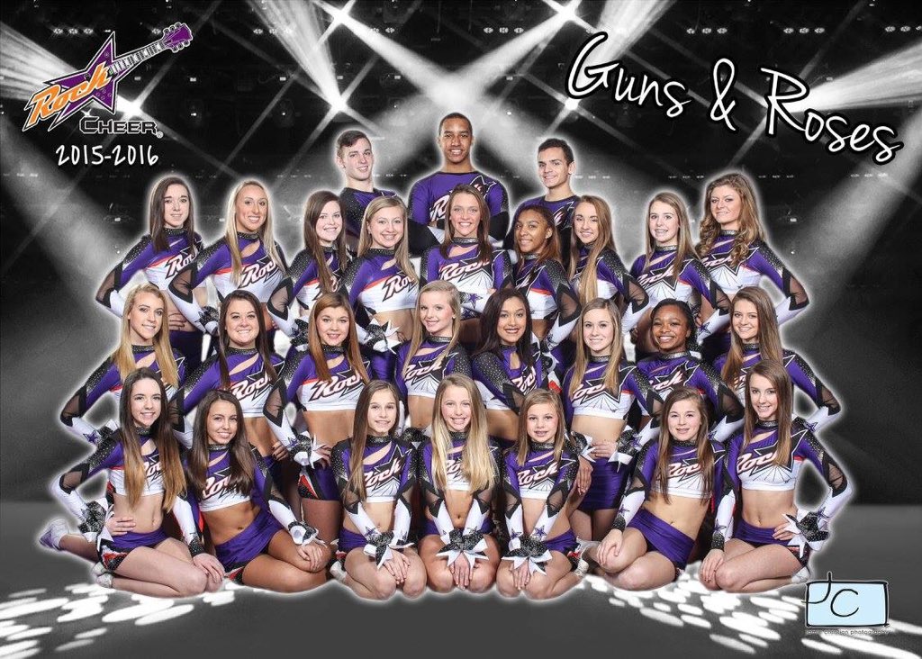 Patricia4turner's tweet image. Cause I got a really big team and we need some really big rings🌹🔫 #cheersportweek #undefeated