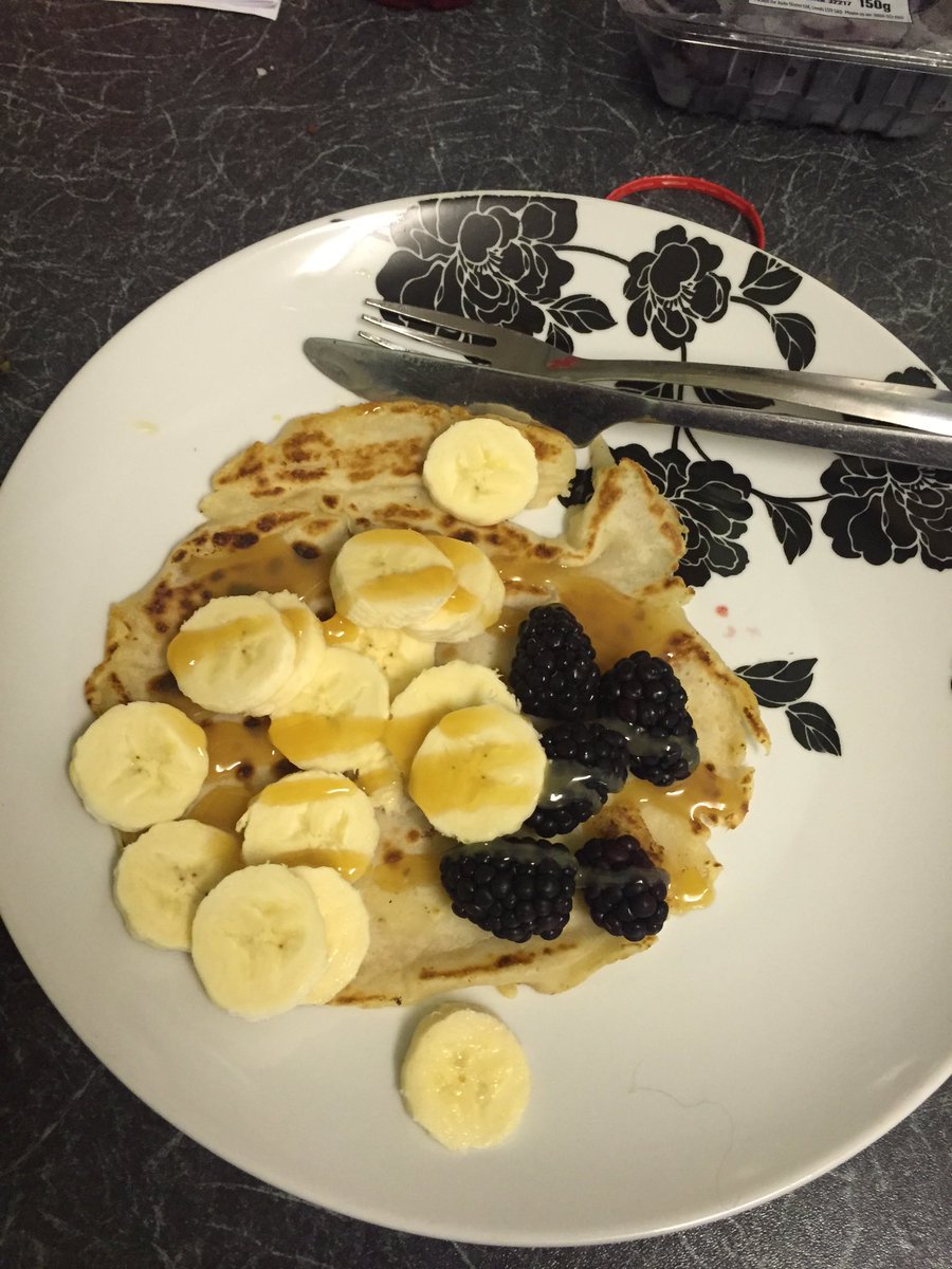 kiamdocherty's tweet image. The best I could do #PancakeDay #ShroveTuesday 😍😝