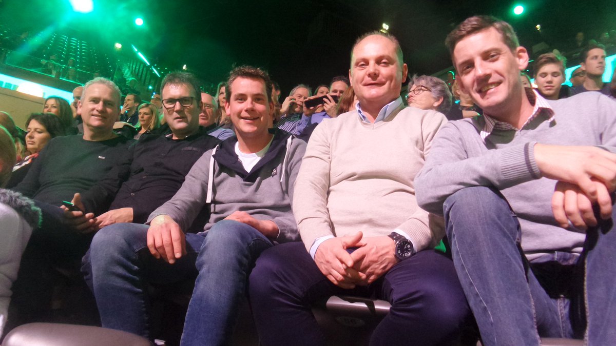 Gezellig bij #abnamrowtt