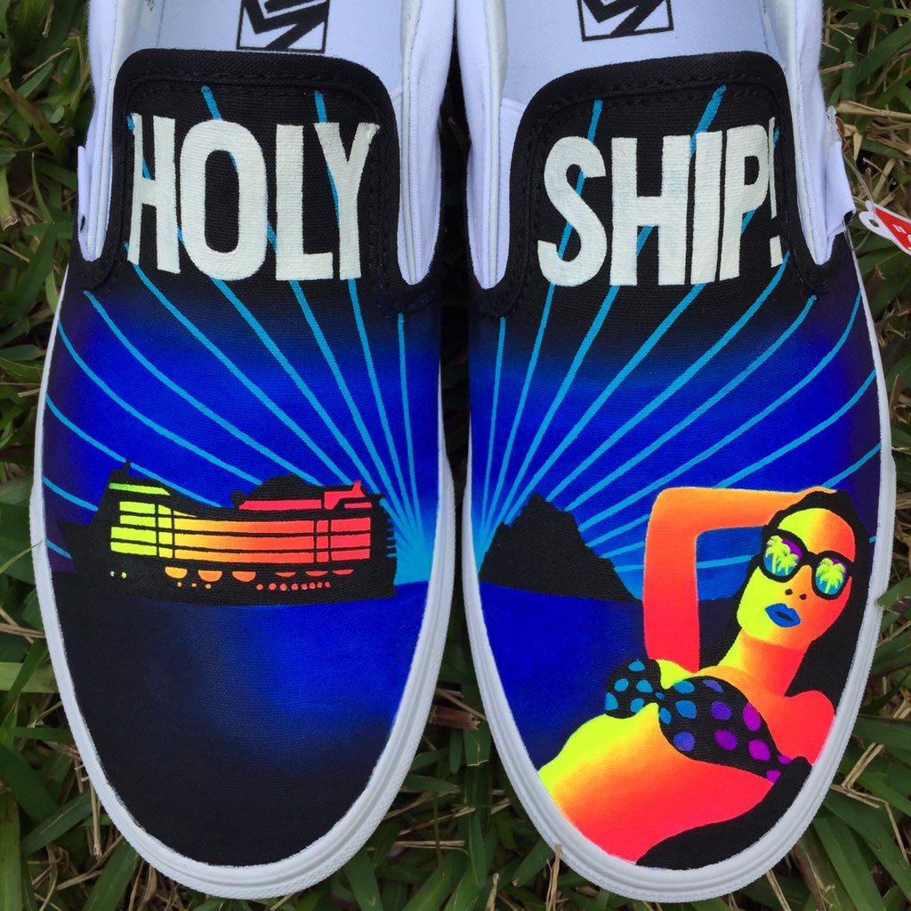 MissViolateher's tweet photo. @HOLY_SHIP Feb 2016 Vans. See you guys tomorrow! #shipfam #7mary #holyship https://t.co/fhV7saFYso