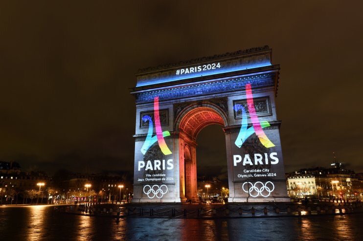 ELS_9_FRANCE's tweet photo. Un beau logo qui lance bien la candidature ! @Paris2024 On y croit !! #Paris2024 🇫🇷 https://t.co/7uhB7nVFps
