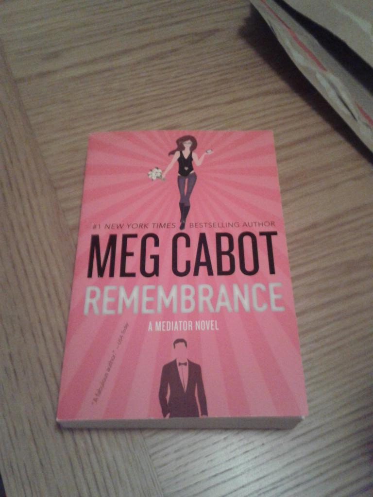 jennygaskell1's tweet photo. @allycepope snap! Lol, my came today as well!:D https://t.co/JNowE5NZLf