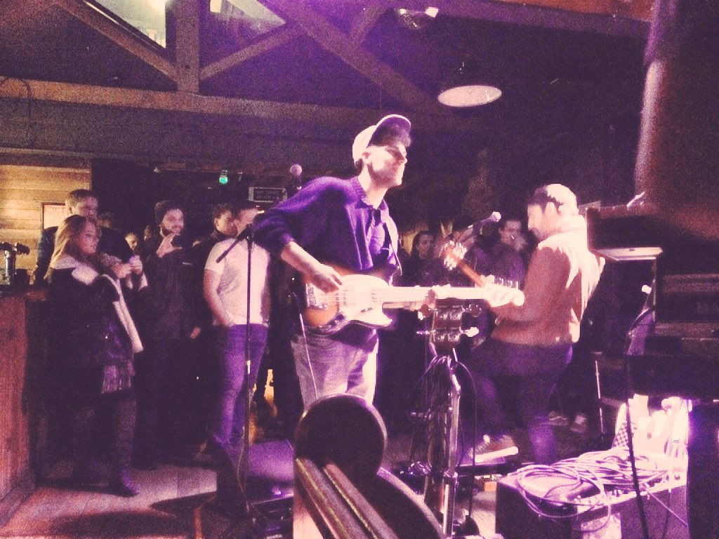 DaddyLLRecords's tweet image. Another packed out show in Manchester for the @BiteTheBuffalo @thestonefoxes tour! Tomorrow Leeds @shopkeepers @NME