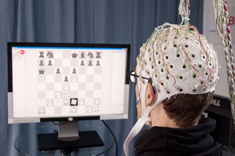 edie_kramer's tweet photo. Brain-Computer Interface Lets You Control #IoT Devices @ADI_News https://t.co/jpXHZf021J https://t.co/3AnQuCJQje