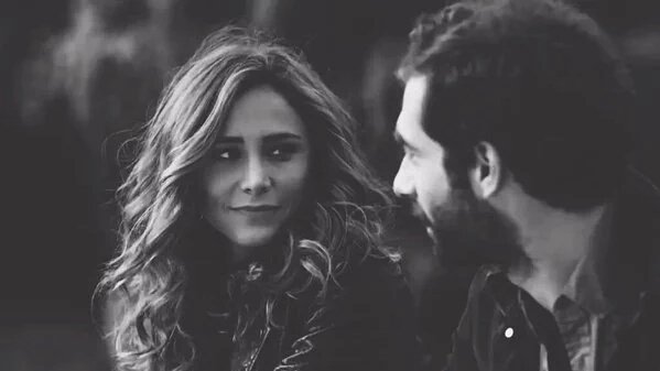 ononbandw's tweet photo. Ne sıkıntım, ne derdim olursa olsun albayım, gözlerime baktığı an bulutlara kadar çıkıyordum. https://t.co/kvBPy7pVUr
