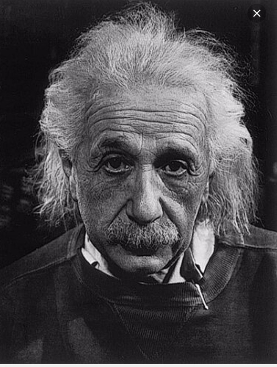 Mrs_Powers920's tweet image. @ItsBennyBlanco I see the resemblance... #Einstein #brains #methodtomadness