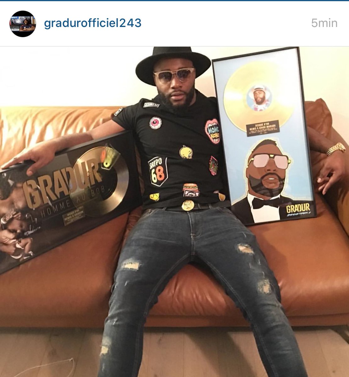 GRADIDUR's tweet photo. Encore merci à vous mes Sheguey(sse) qui me soutiennent depuis 2013 #LhommeAuBobDisqueDor #Shegueyvara2DisqueDor 🔑📀 https://t.co/nLiqyoGtIE