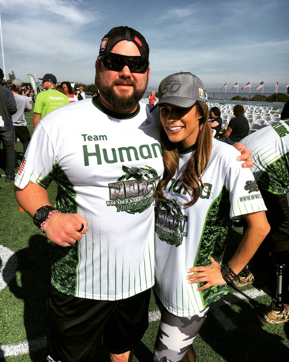Bonnie-Jill Laflin tweet media