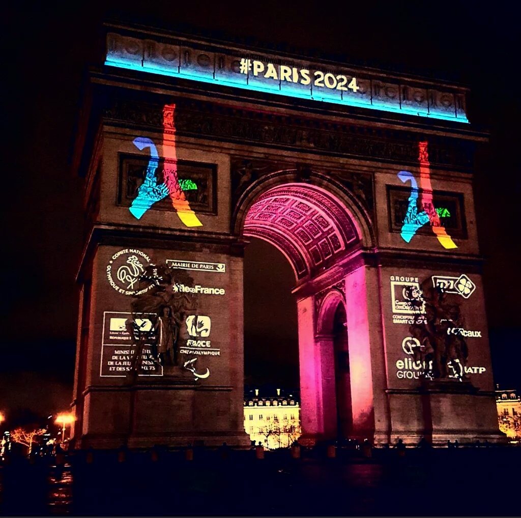 Elise_Clem's tweet photo. Un logo coloré et créatif pour les Jeux ! Très réussi @Paris2024 ! Go !👍 #Paris2024 #JO2024 https://t.co/AfLElkTAAC