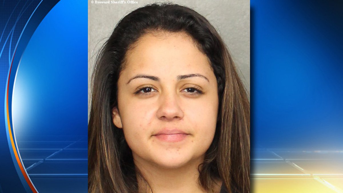 S. Fla. woman arrested for allegedly robbing and beating her ex-boyfriend bit.ly/20TSkOc?utm_me… https://t.co/r7E0fIRtC8