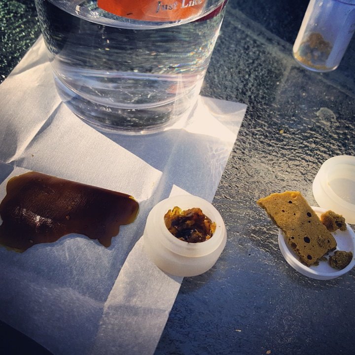 stonermeik's tweet photo. #dabsgotmelike https://t.co/3tXQjwsrvM