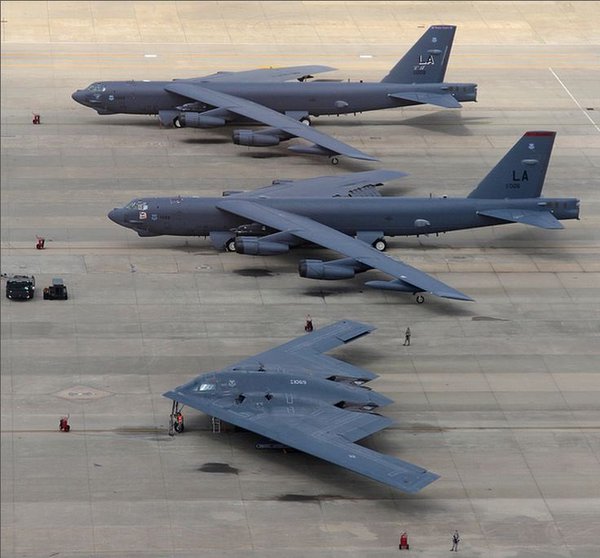 Mil-Mall tweet media