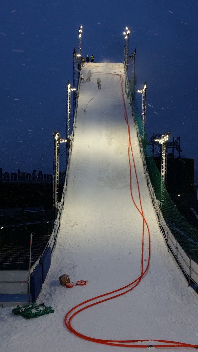 KillingtonMtn's tweet photo. Behind the scenes look at mtn ops bringing snow to Polartec #BigAirFenway: https://t.co/9txlwQe5Ed #beast365 #kparks https://t.co/XudzWqK270