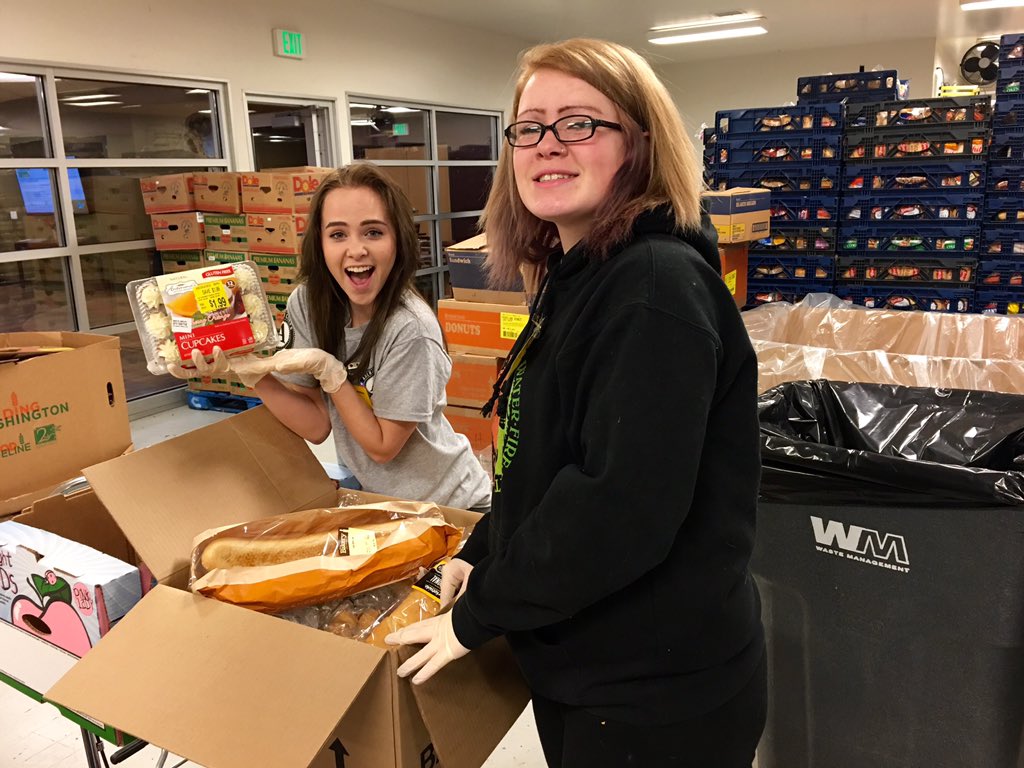 In two hours we helped sort 11,000 pounds of bread products! #Americorps #NationalService #YouthBuildUSA
