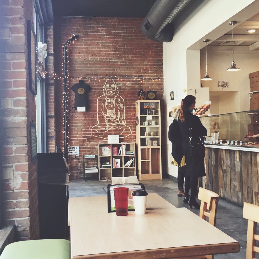 crookedmeg's tweet image. Sittin&apos; around eating donuts 🍩 #gurudonuts #vegan #boise