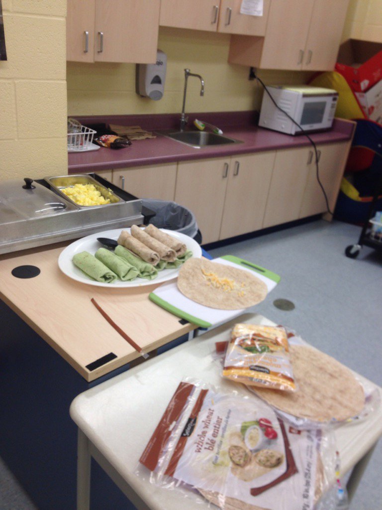 #HomesteadHuskies breakfast club featured egg wraps today <a href="/PeelSchools/">Peel District School Board</a>