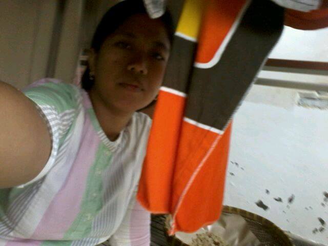 Serly2Eni's tweet photo. mbak wit ngaglek https://t.co/jpzhs55Cqw