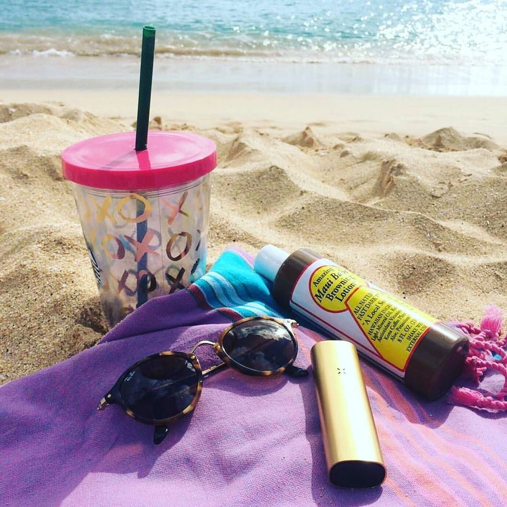 #insta <a href="/paxvapor/">PAXvapor</a> ift.tt/1p3UZY2 #PAXlife on the #maui shores from a fan. Show us where the #PAXlife takes…