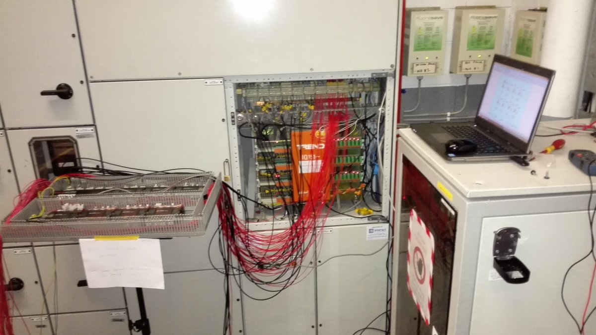 EPAnoticeboard's tweet photo. @trendcontrols IQ1 upgrade on an operational plant. Minimum down-time. #energycontrolled https://t.co/mPokEeRFUz https://t.co/KZKXDzDQEY
