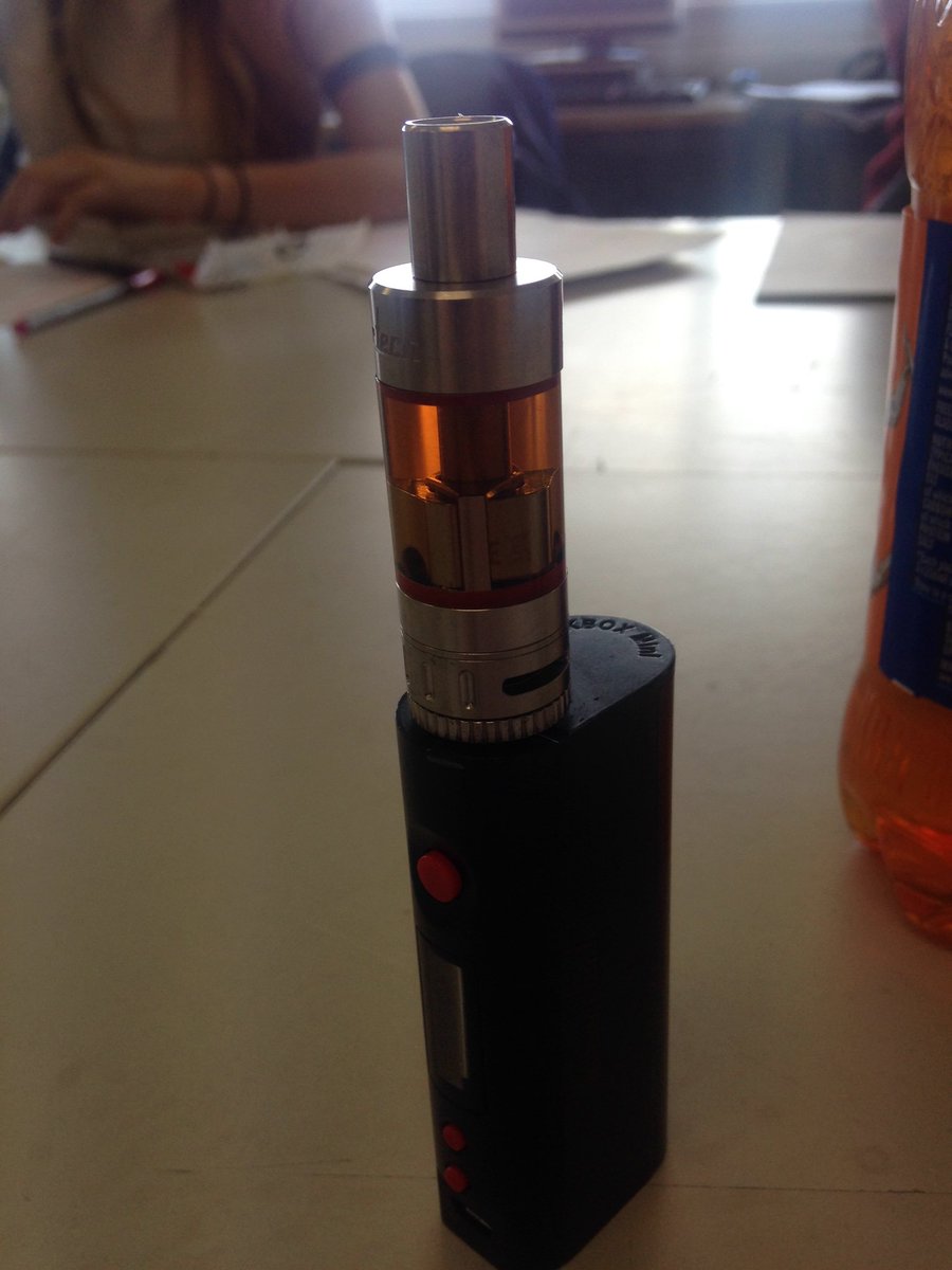 jojo151190's tweet photo. @vaporizeduk  love a vape #vaping#retailcogc https://t.co/vJQiTK86h1