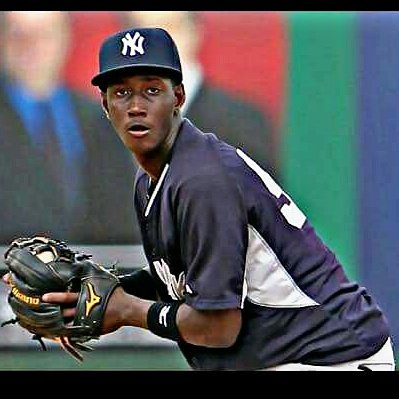 bladimirfrias30's tweet photo. Jorge mateo prospect of the New York Yankees and the room time #offseasontraining #workout #mlb #trainingcore https://t.co/4E9eRbHGO2