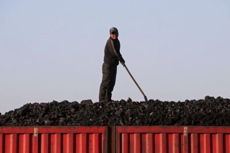 China to close more than 1,000 coal mines in 2016 in shift to low carbon &amp; clean air reut.rs/1QxtzQq