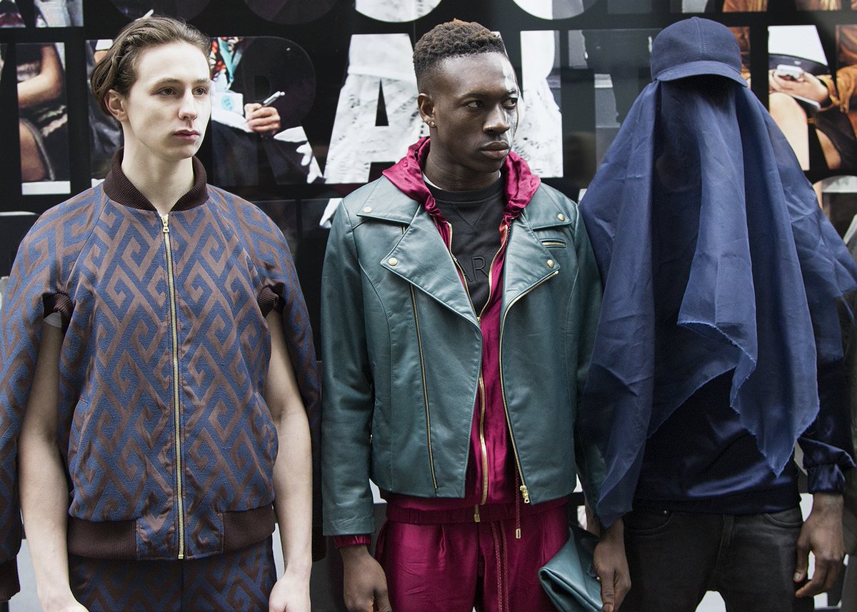 NoctisMag's tweet photo. #Streetstyle highlights from #LFW - @STUDIO_ATARAXI shot by @AmyAlicePlatt for #NoctisMag https://t.co/VbTYq1MeCq https://t.co/QiKd4A2aQr
