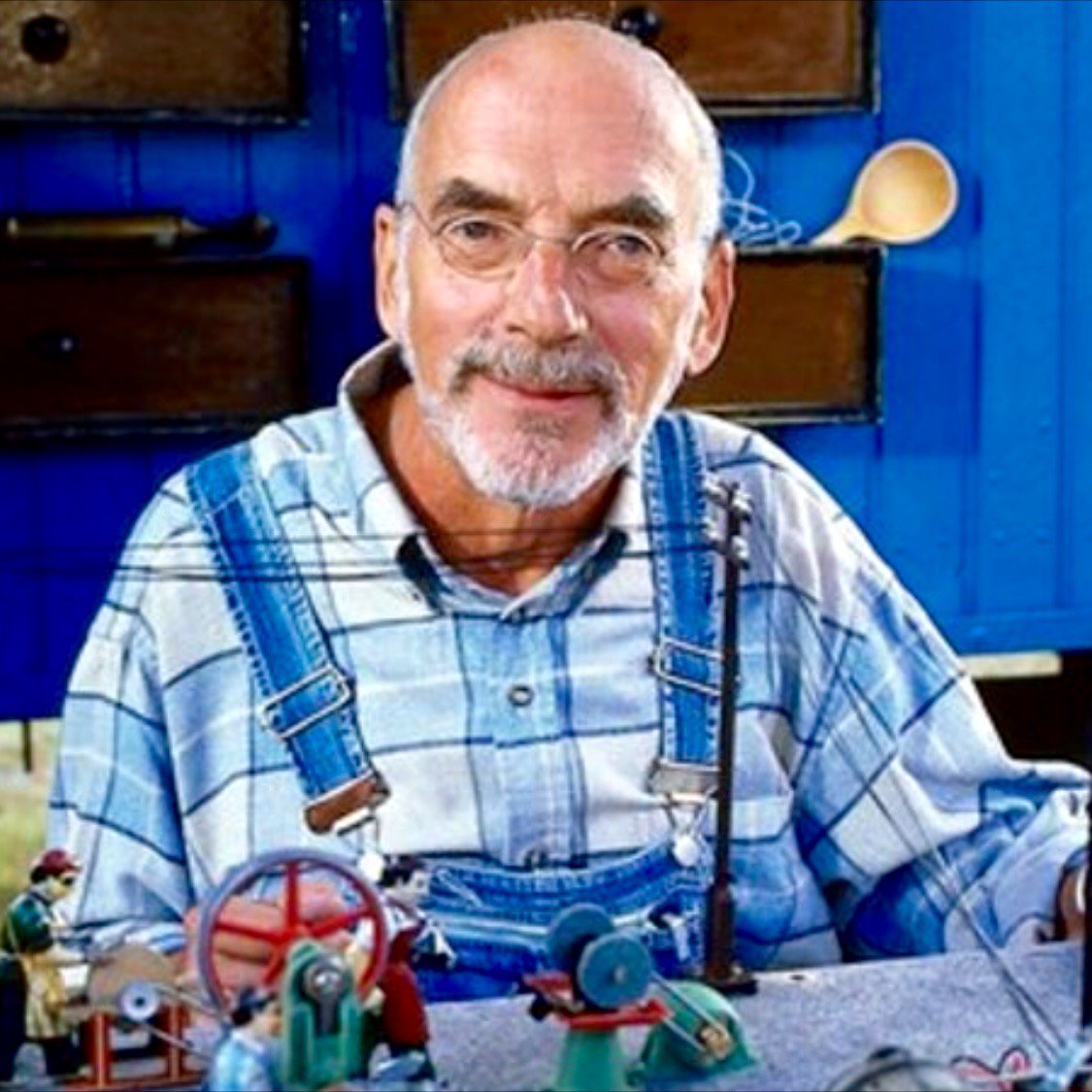 DenisHartwig's tweet photo. Da haue ich mal ein wirklich ernst gemeintes “R.I.P.” für Peter Lustig raus! War definitiv ein Teil meiner Kindheit! https://t.co/iDsNKNMbEN