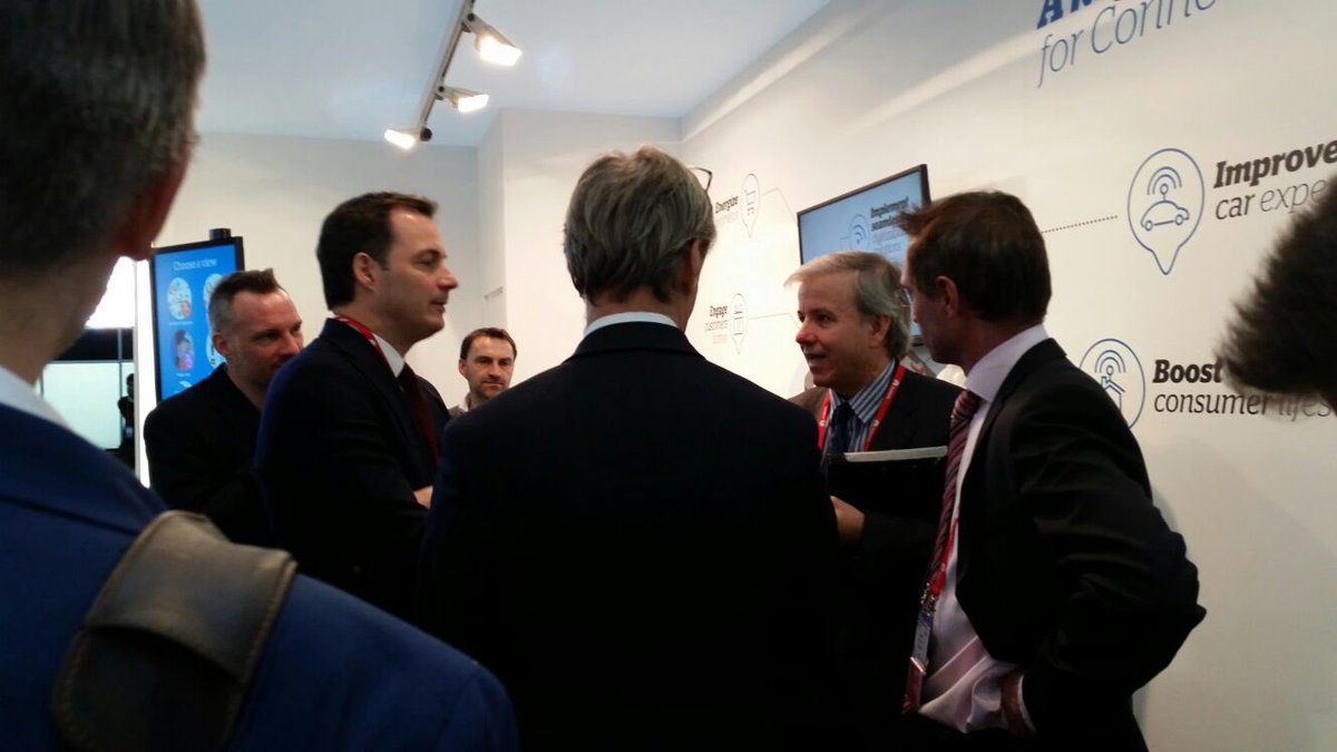 sristol's tweet photo. Showcasing #ConnectedAssistance solution to @alexanderdecroo Belgium vice Premier Minister @WorldlineGlobal #MWC16 https://t.co/mrcLwaFIkc