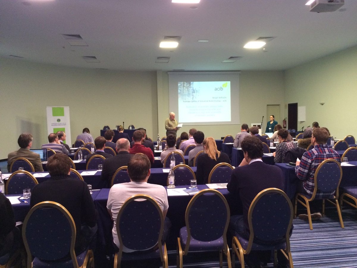 EFBiotechnology's tweet photo. Jeff Cole announcing to Birgit Wiltschi, invited plenary lecture to the #ASBE2016 @EFB_EBBS @acibGmbH #synbio https://t.co/eEKL4ENXKP