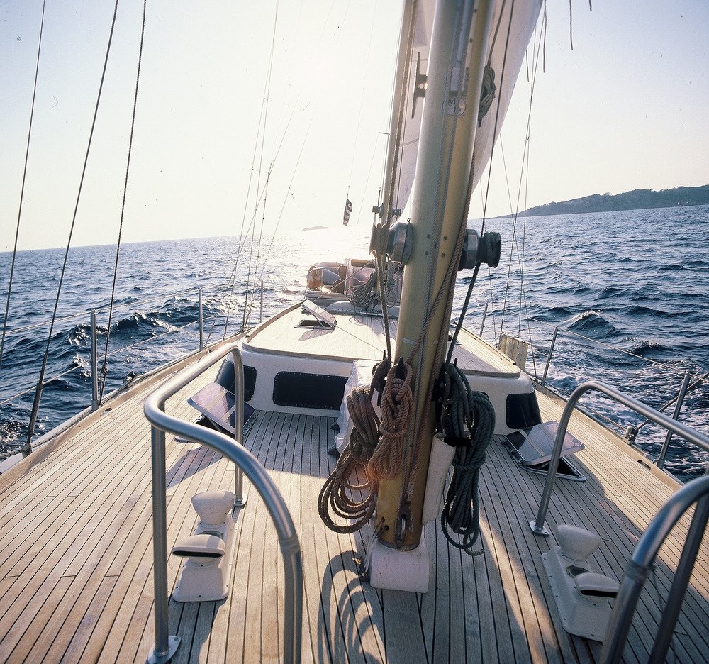 explore_evia's tweet photo. Relaxing on the deck #sail #sailing #boat #greece #island #greekislanders #relax #sea https://t.co/auFlOangpd