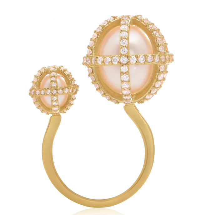 SmithaSn's tweet photo. #GoldSphaera #ring by #HallehAmiralai @HallehJewelry @StoneandStrand https://t.co/6U1OzMFagL #SolitaireInternational https://t.co/6AQdhqk9zi