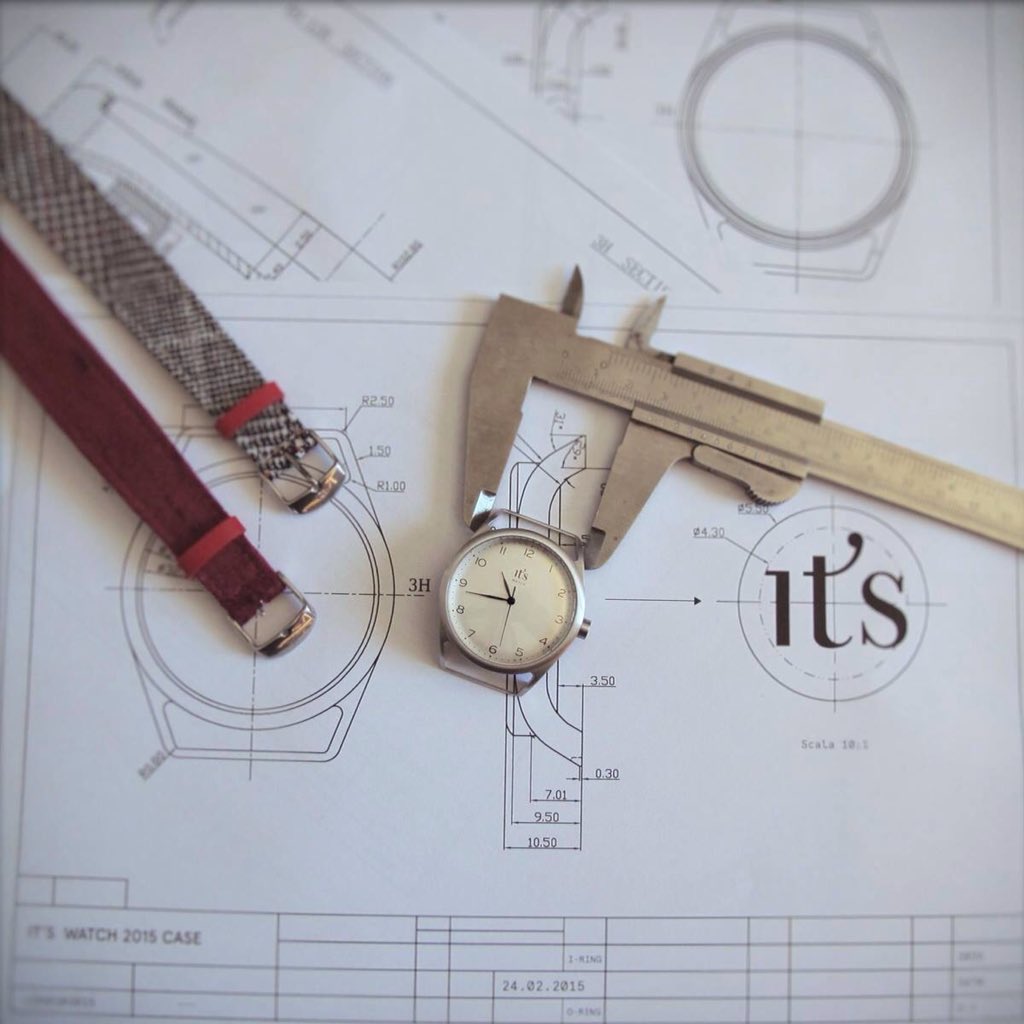 itswatchreal's tweet photo. 24Febbraio2015,un anno fa nasceva IT'S WATCH ! #work #design #fabric #luxury #style #watch #time https://t.co/TeBjHGdERP